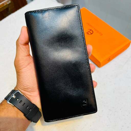 748026174_1045120191371781_7159048758986415195_n (1) Plane Long Wallet Black siz5 - Image 1